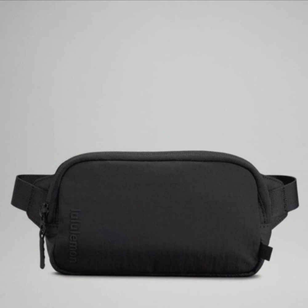 NWT lululemon mini belt bag